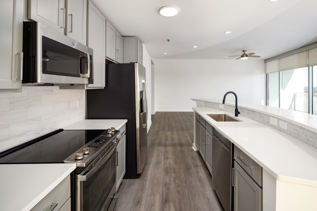 Apartments for Rent in Buckhead, Atlanta The Tower on Piedmont Photos